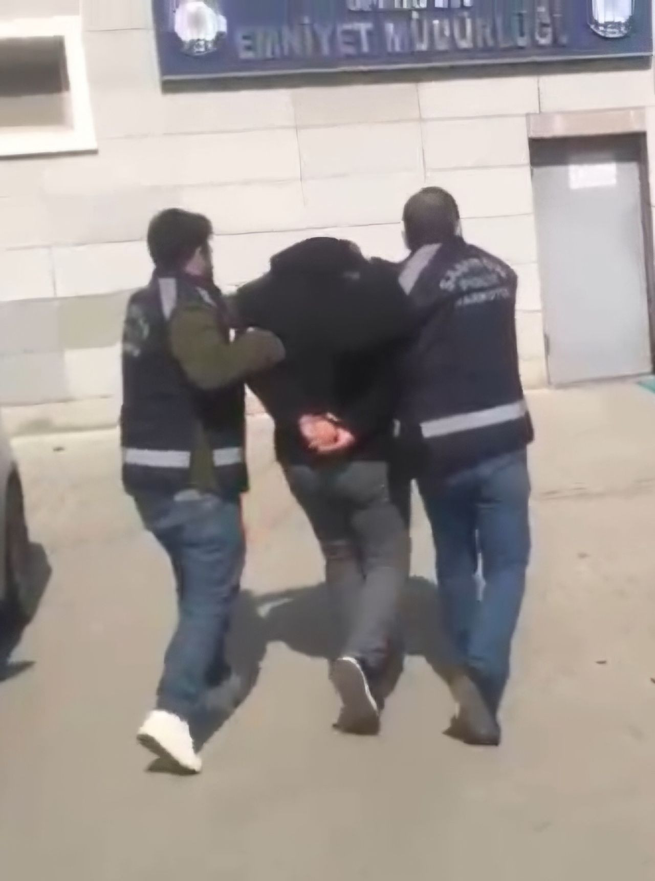 Samsun’da 29 Yıl Hapisle Aranan Dolandırıcı Sahte Altınla Yakalandı - Sayfa 1