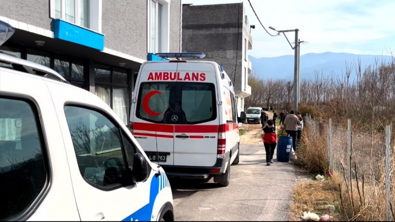 Bursa’da Esrarengiz Ölüm! Evinin Önünde Silahla Vurulmuş Halde Bulundu