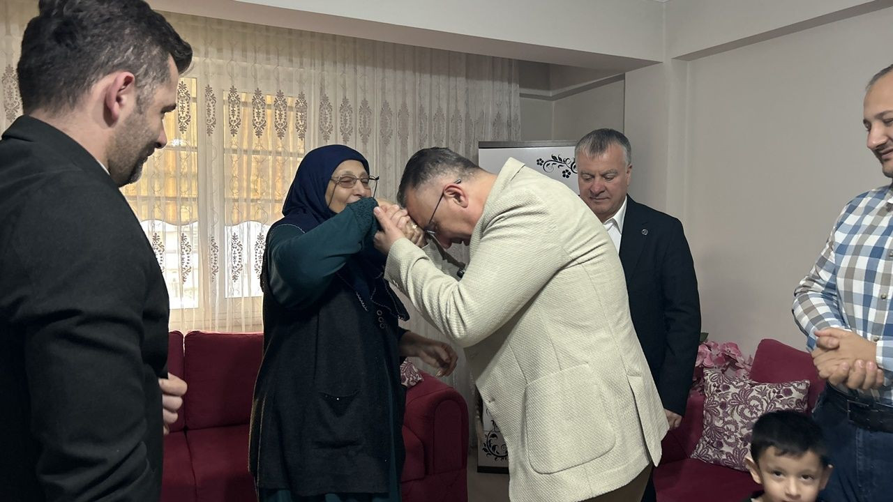 Adapazarı'nda Ramazan Bereketi: Başkan Işıksu Hemşehrileriyle İftar Sofralarında Buluştu! - Sayfa 5