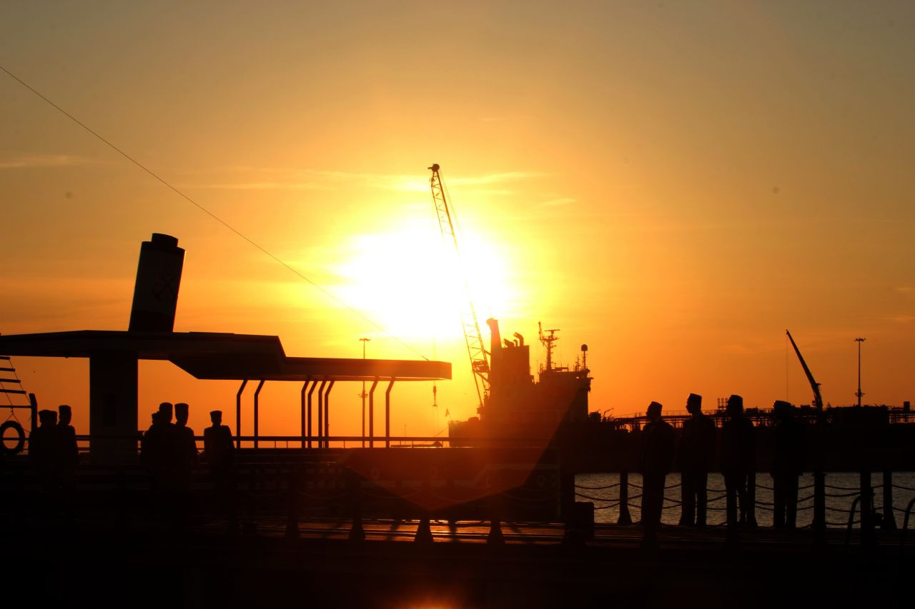 Samsun'da Muhteşem Gün Doğumu: Vinç Güneşi Yüklendi - Sayfa 2
