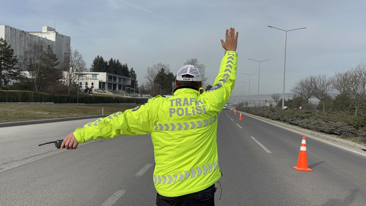 Bolu'da İhbarlı Kırmızı Işık Denetimi Sürücülere Göz Açtırmadı - Sayfa 4
