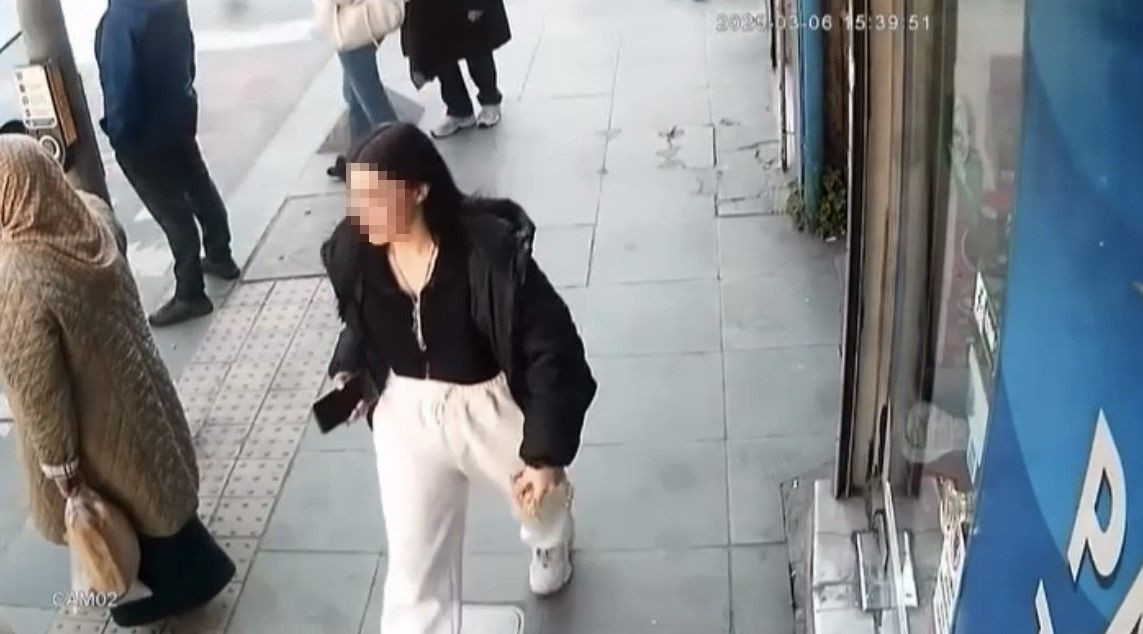 Beyoğlu'nda İlginç Hırsızlık: 'Sevgilim Parası Yok Diye Alamadı, Bende Üzülmesin Diye Çaldım' - Sayfa 4
