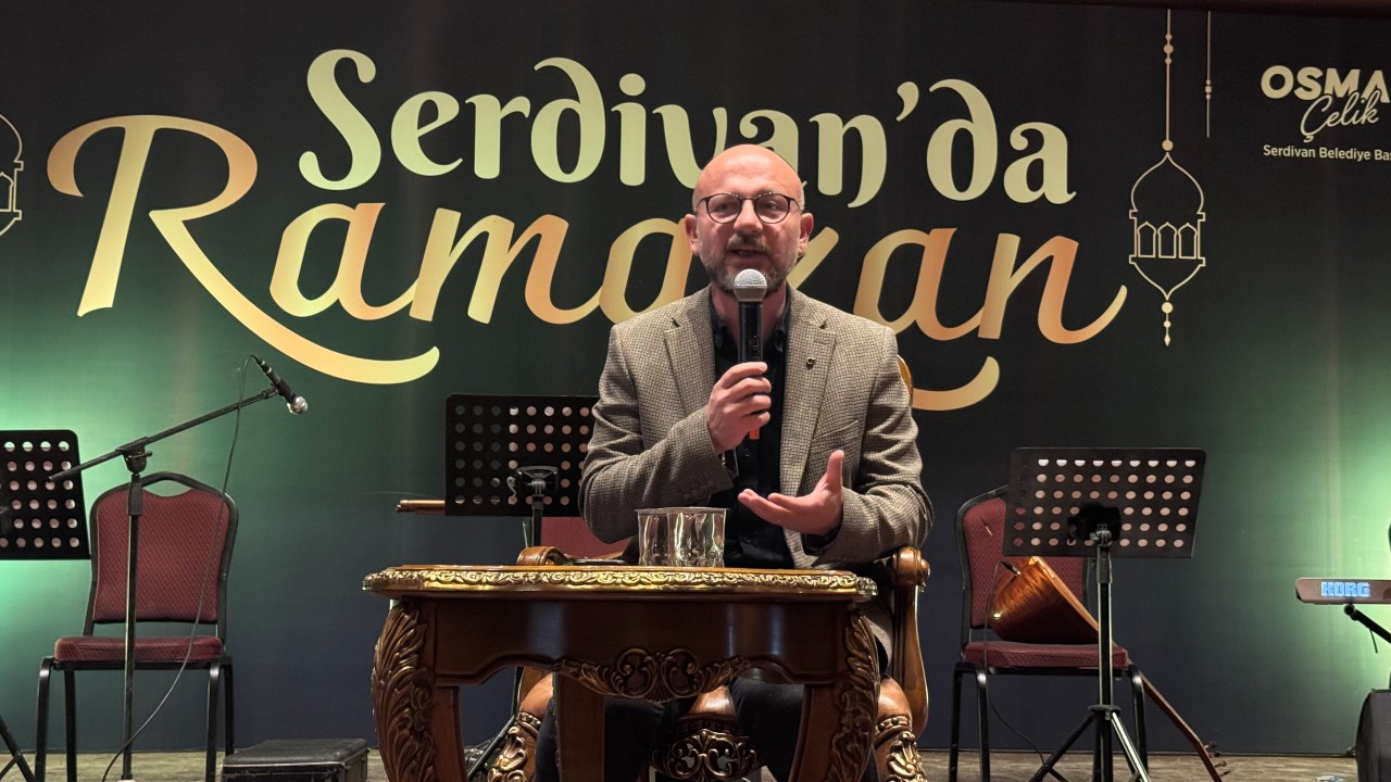 Serdivan'da Mehmet Akif Ersoy Anması: Başkan Çelik, Vatan Sevgisi ve İstiklal Marşı’nın Gücünü Bir Kez Daha Vurguladı!