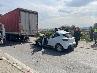 İzmir'de Tırın Altına Giren Otomobil Hurdaya Döndü: 1 Ölü - Sayfa 4