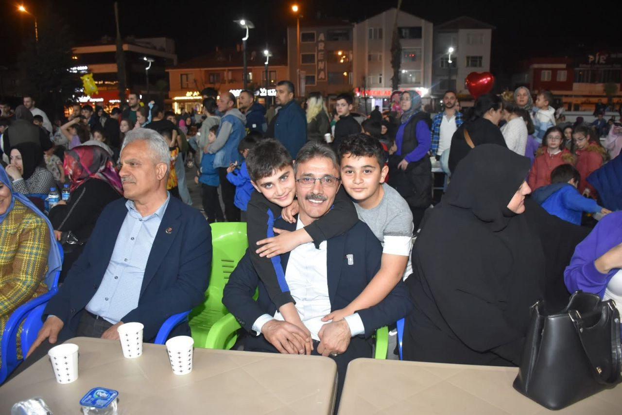 Erenler’de Ramazan Coşkusu: Gönül Geceleri Yoğun İlgi Görüyor - Sayfa 4