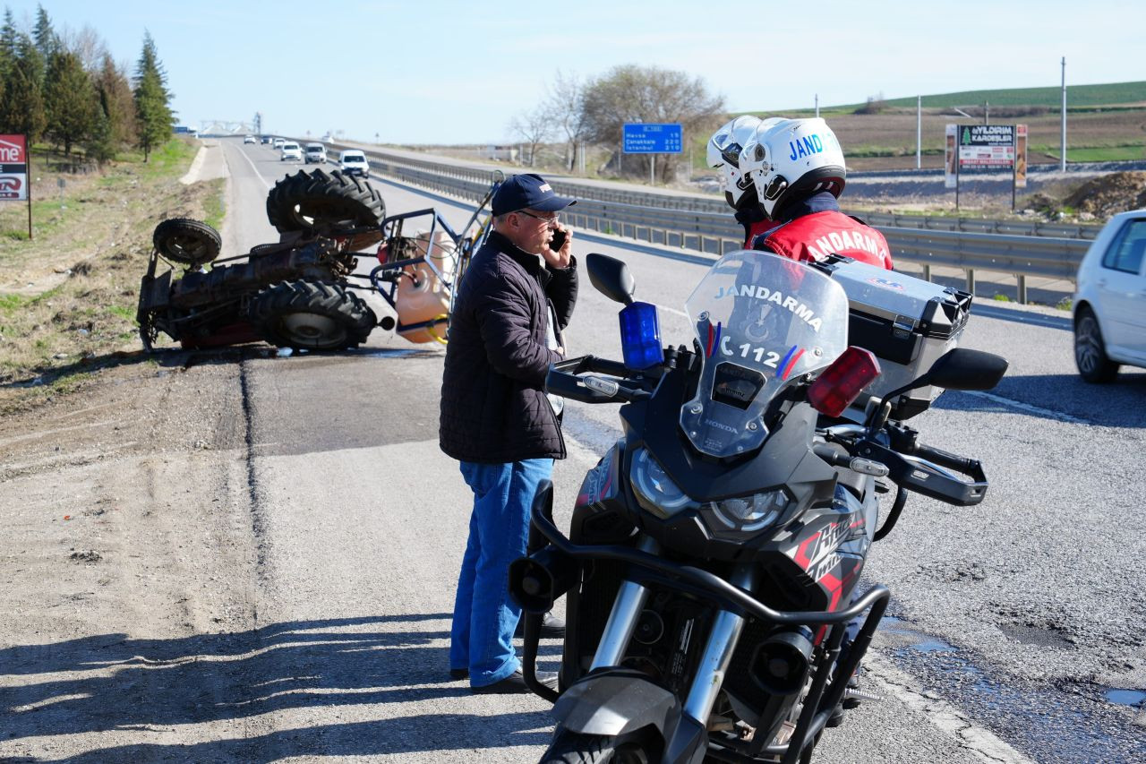 Edirne'de Tekerleği Kopan Traktör Devrildi: 1 Yaralı - Sayfa 4