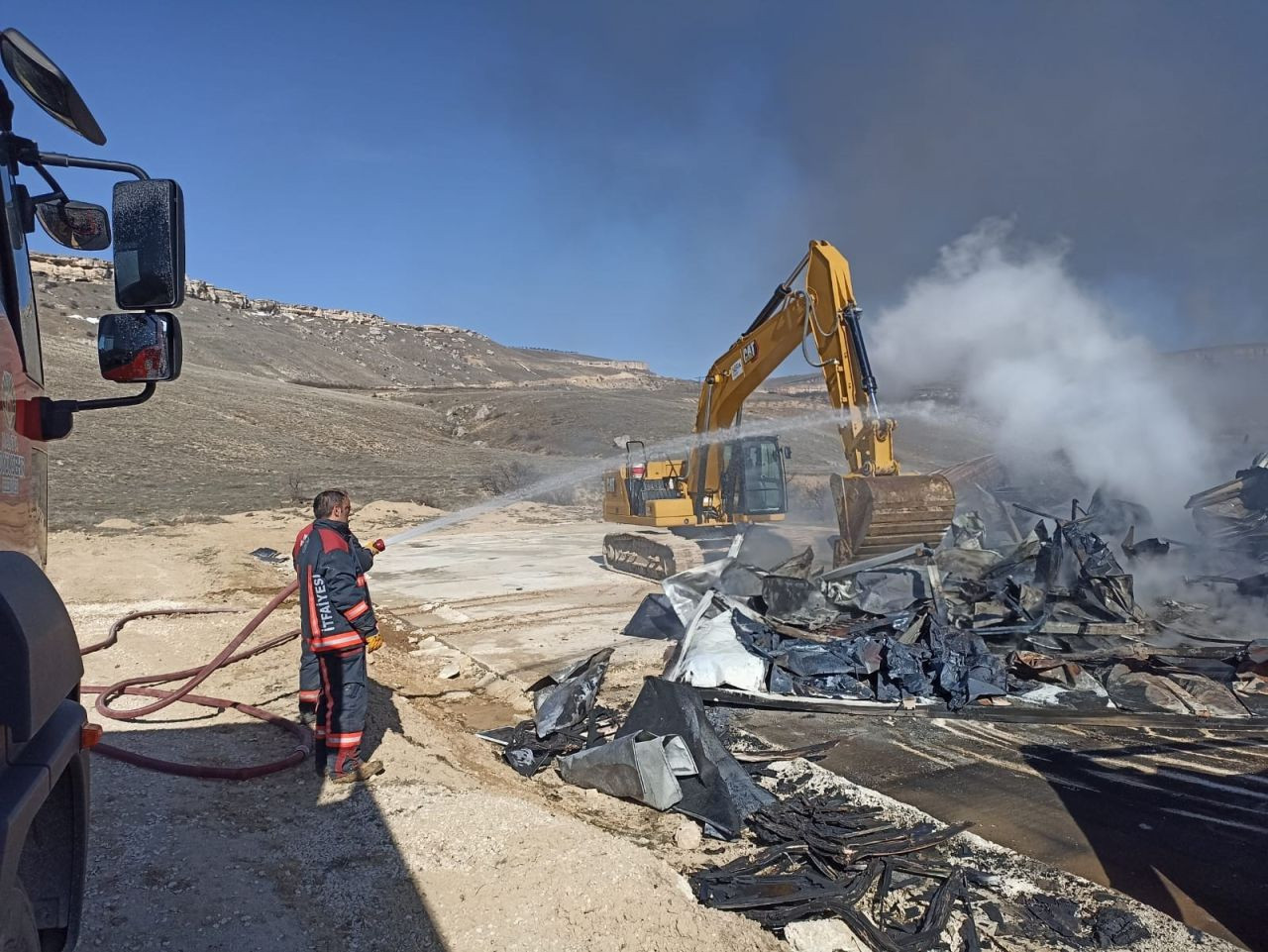 Darende’de İşçilerin Kaldığı Konteynerlerde Yangın Çıktı - Sayfa 2