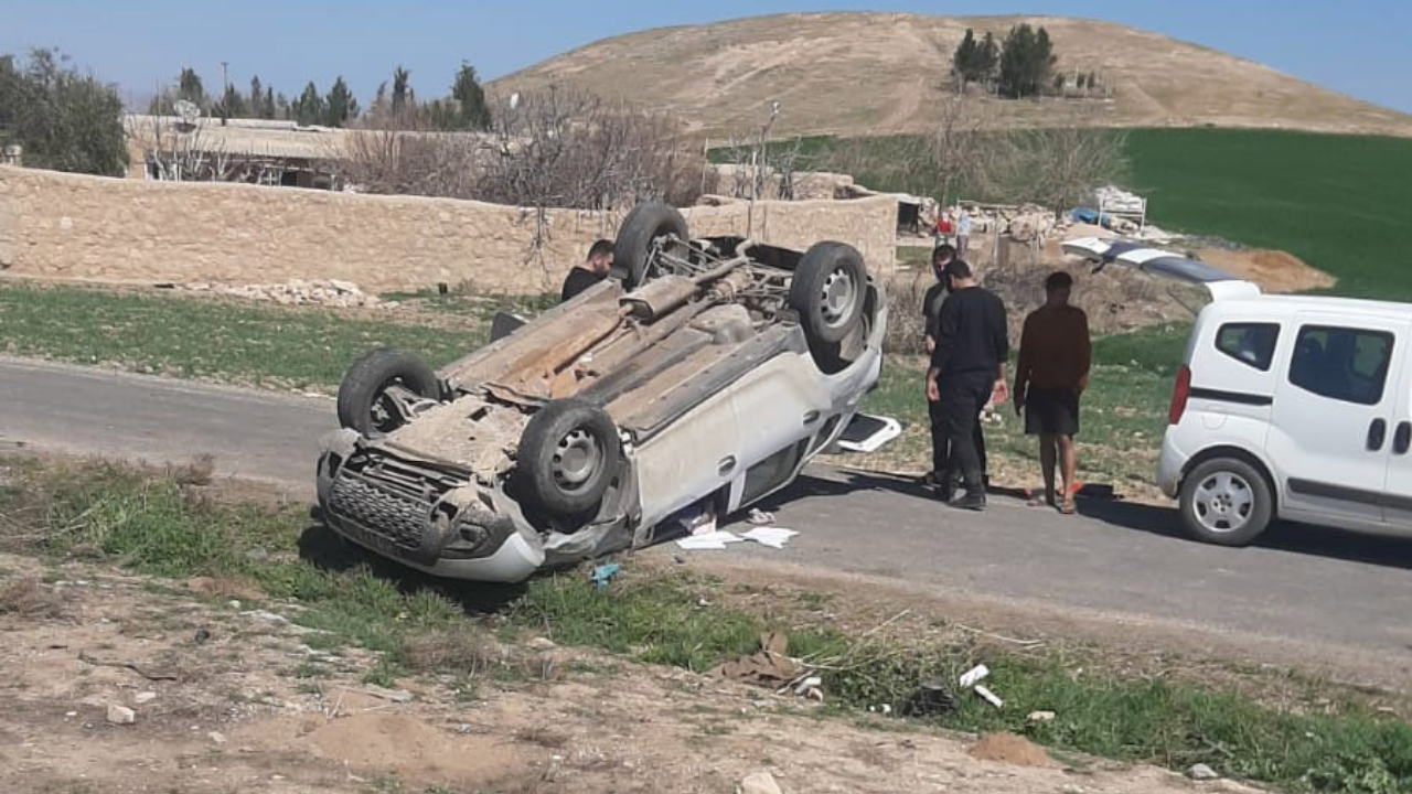 Mardin’de Kontrolden Çıkan SUV Takla Attı: 2 Yaralı