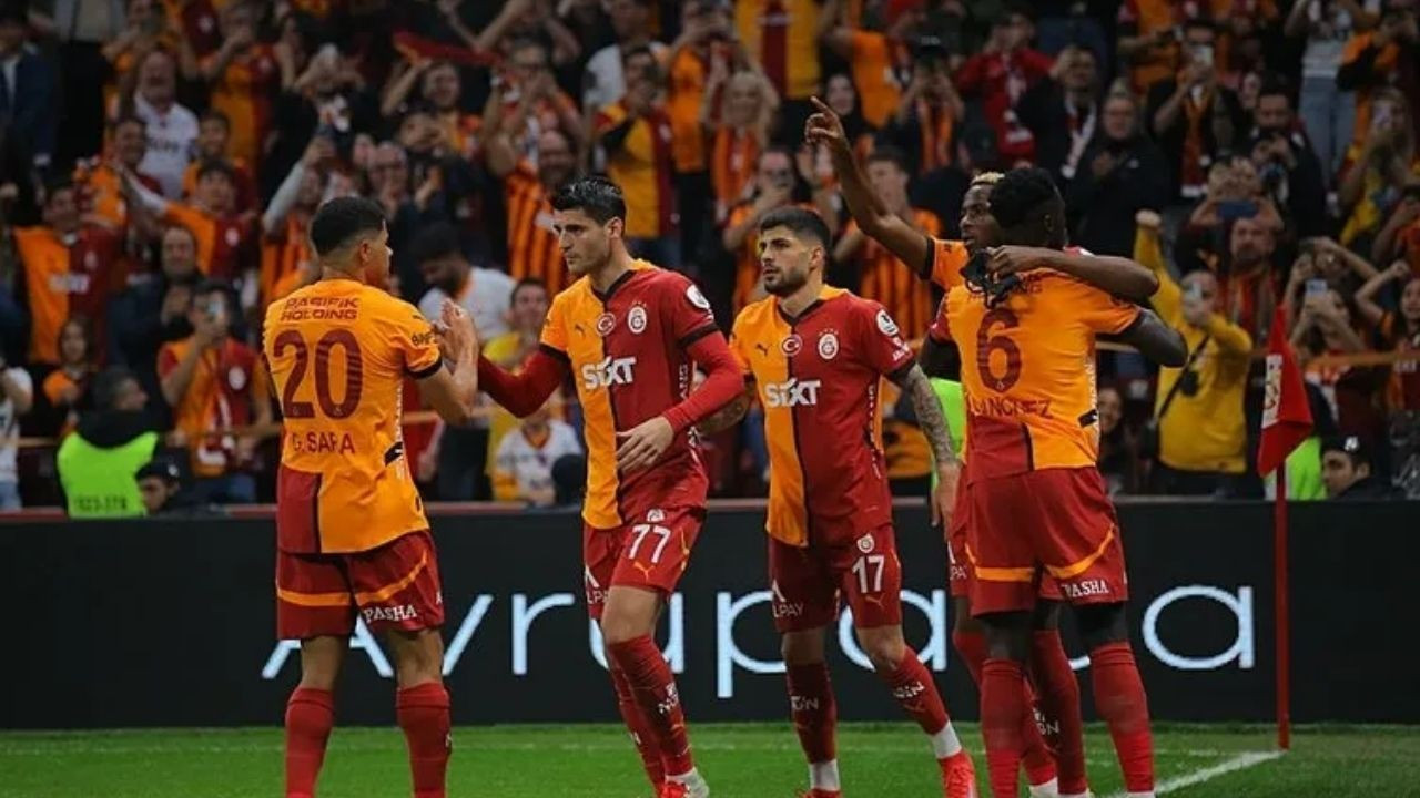 İngiliz Ekibi Galatasaray'ın Yıldızını İzlemek İçin Geliyor
