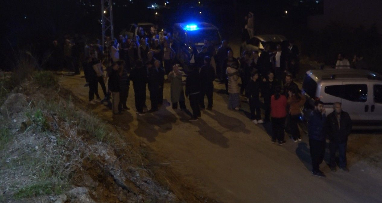 Alanya'da 5 Katlı Binanın Çatı Katında Çıkan Yangın Yürekleri Ağıza Getirdi - Sayfa 4