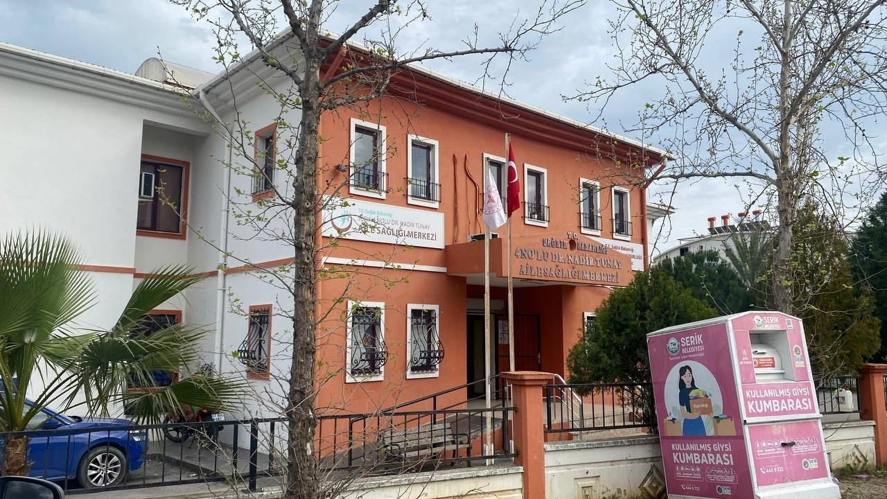 Antalya'da Aile Sağlığı Merkezi'nde Klima Ünitesi Çalındı!
