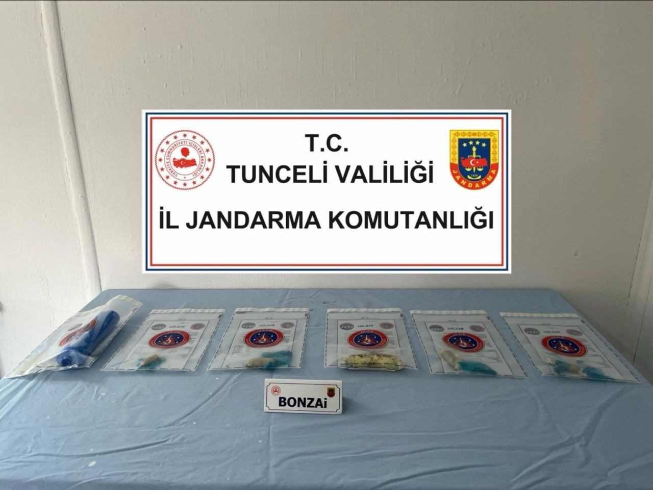 Tunceli’de Şampuan Şişesine Gizlenmiş Uyuşturucu Ele Geçirildi - Sayfa 2