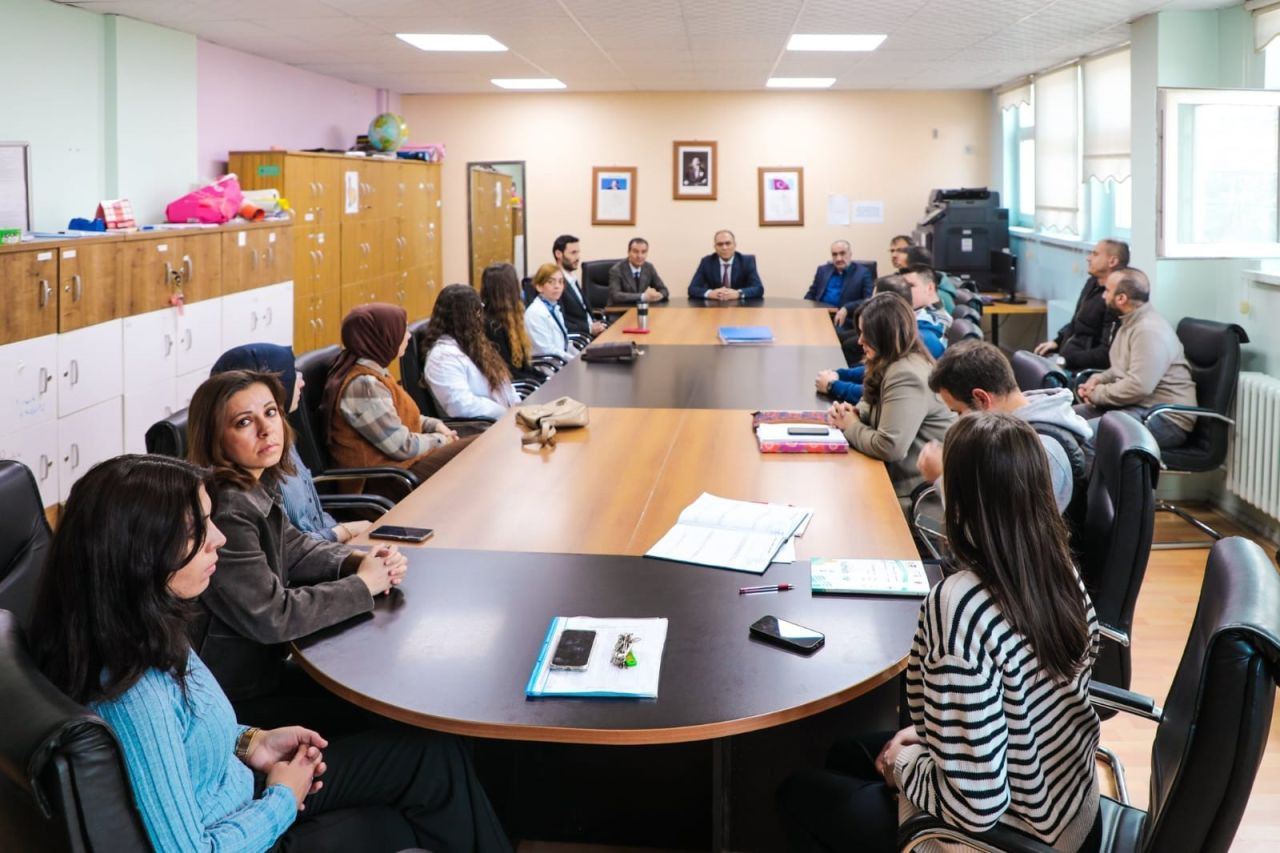 Bitlis Milli Eğitim Müdürü Kaya, Bayrak Törenine Katıldı - Sayfa 2