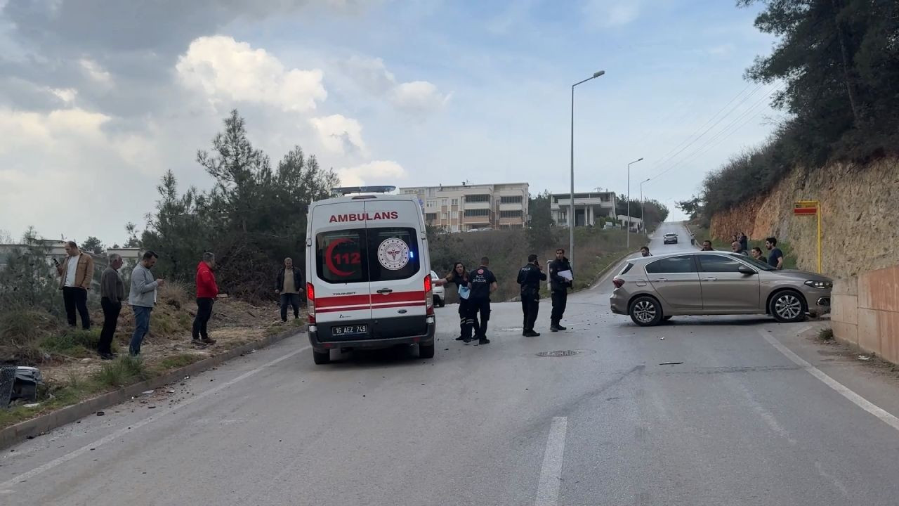 Bursa’da Feci Kaza! Otomobil Uçuruma Yuvarlandı: 4 Yaralı - Sayfa 2