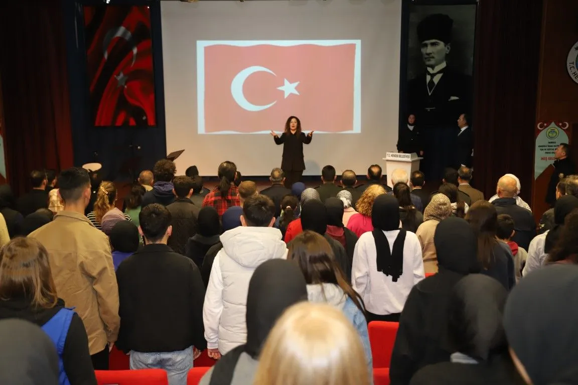 Hendek’te Çanakkale Zaferi ve Şehitler Anma Günü Coşkuyla Kutlandı Hendek’te Çanakkale Zaferi ve Şehitler Anma Günü Coşkuyla Kutlandı