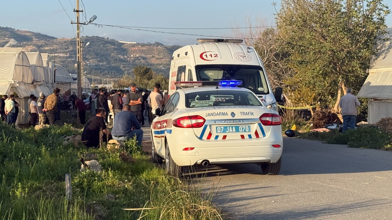 Antalya’da Motosiklet Yayaya Çarptı: 14 Yaşındaki Çocuk Hayatını Kaybetti