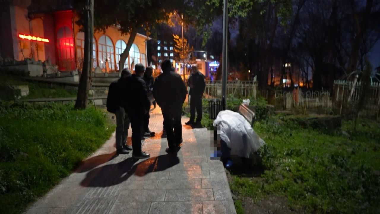 Samsun’da Mezarlıkta Oturduğu Bankta Hayatını Kaybetti