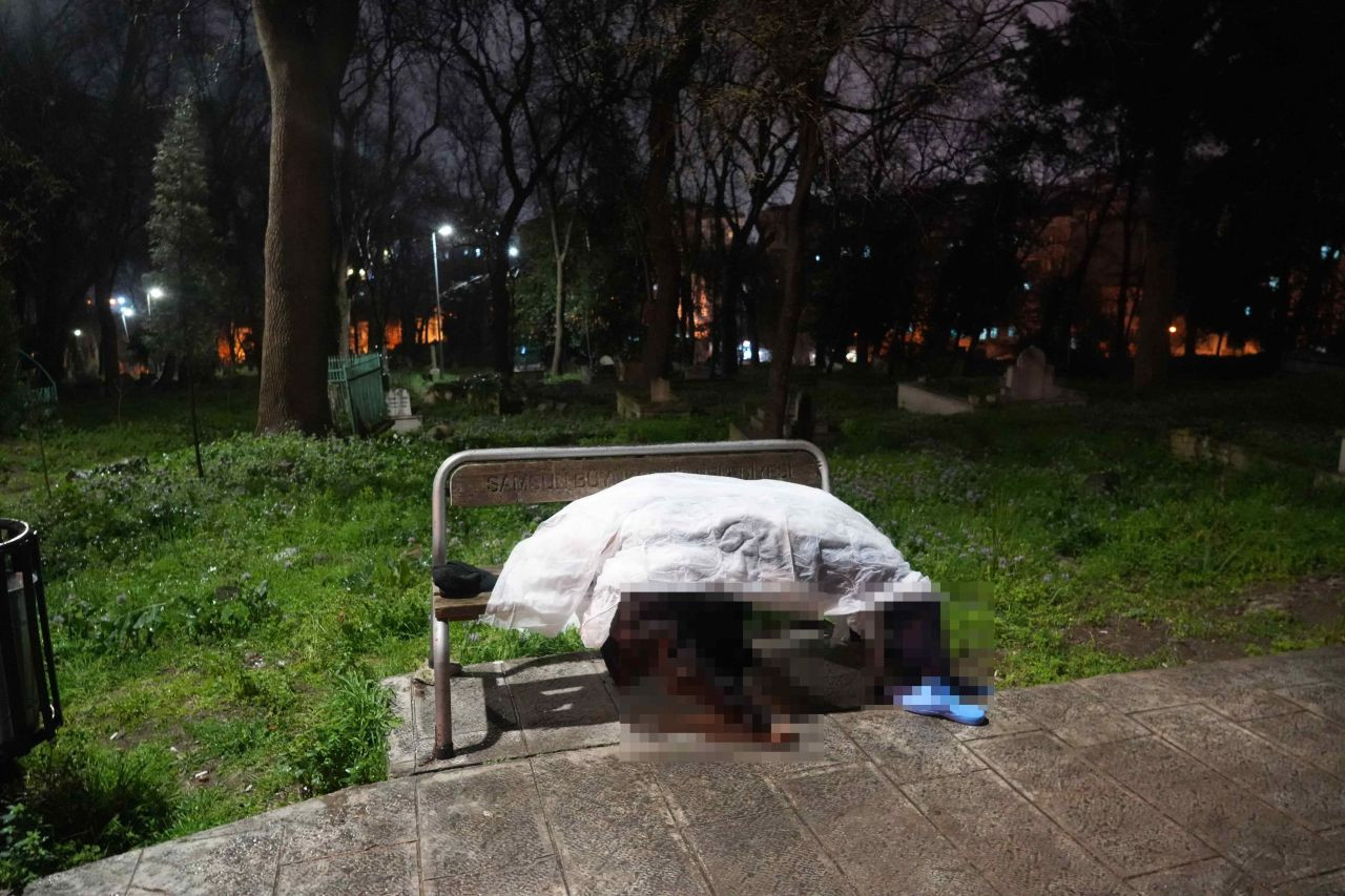 Samsun’da Mezarlıkta Oturduğu Bankta Hayatını Kaybetti - Sayfa 3