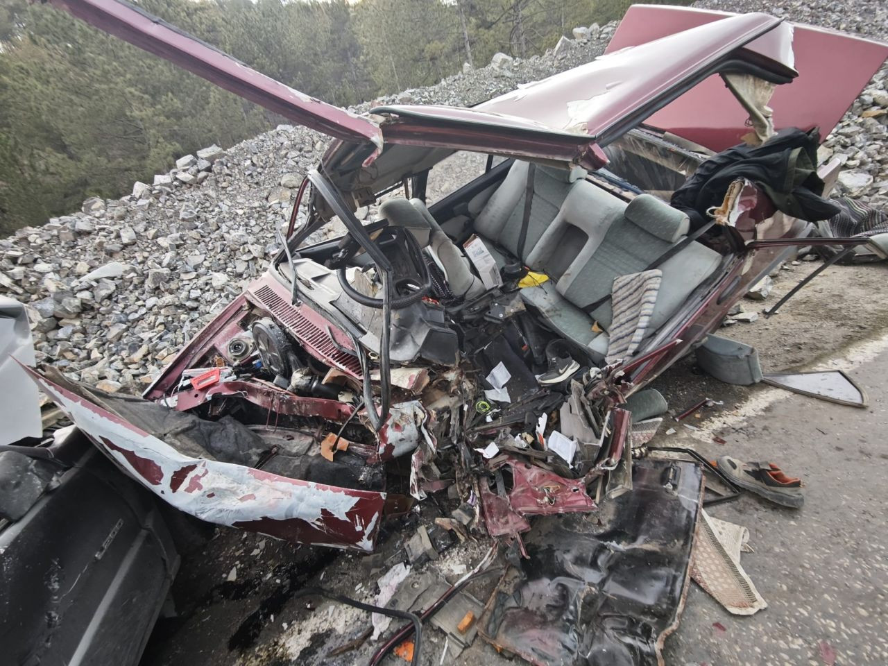 Bursa’da Otomobil Ve Kamyonet Çarpıştı: 1 Ölü, 3 Yaralı - Sayfa 2