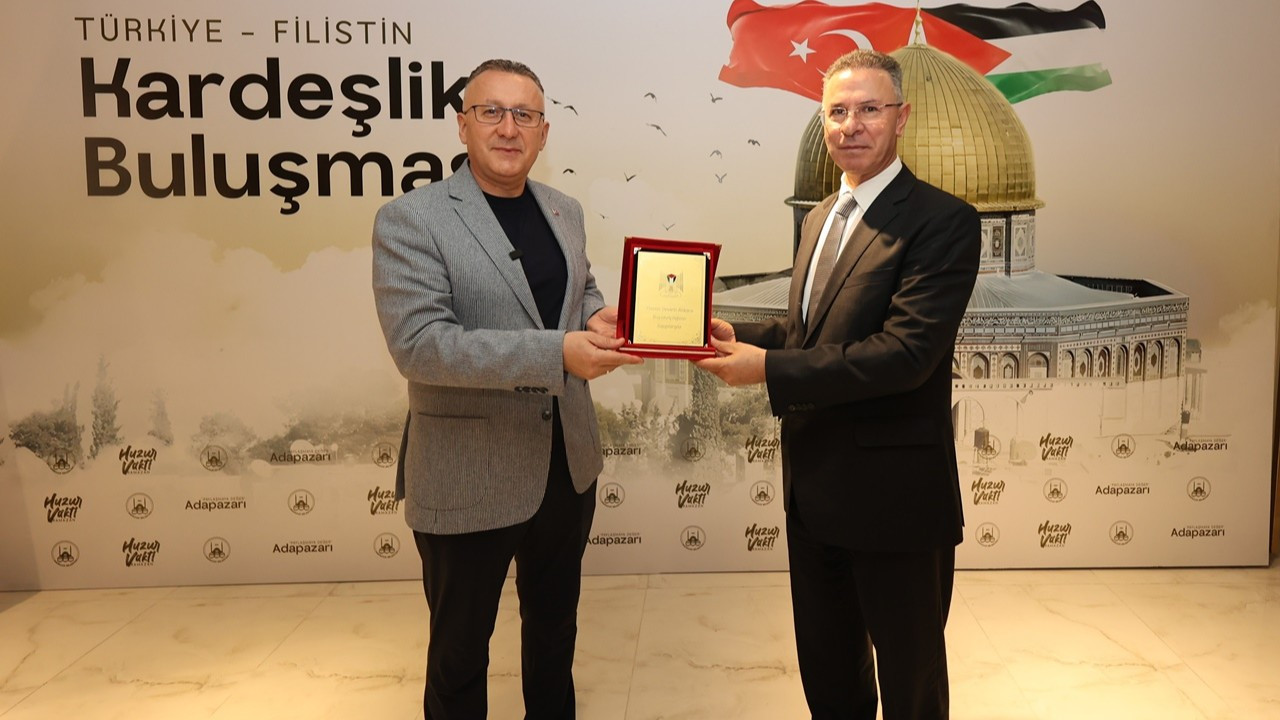 Adapazarı'nda Tarihi Kardeşlik Buluşması: Türkiye ve Filistin Bir Araya Geldi