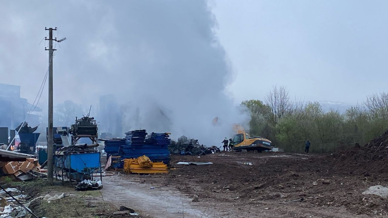 Kocaeli'ndeki Fabrika Yangınında Soğutma Çalışmaları Sürüyor - Sayfa 5