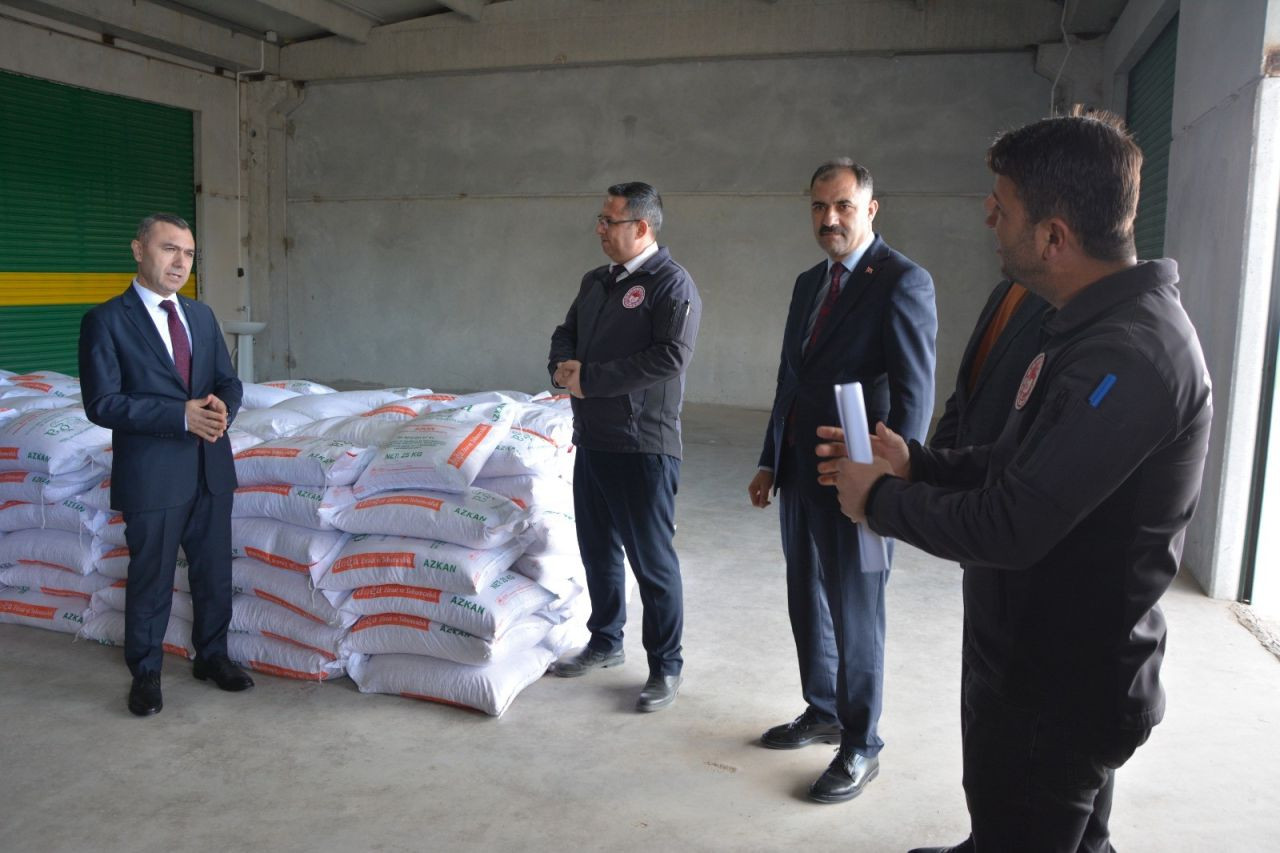 Demirci’de Çiftçilere Yüzde 75 Hibeli Nohut Tohumu Dağıtıldı - Sayfa 4