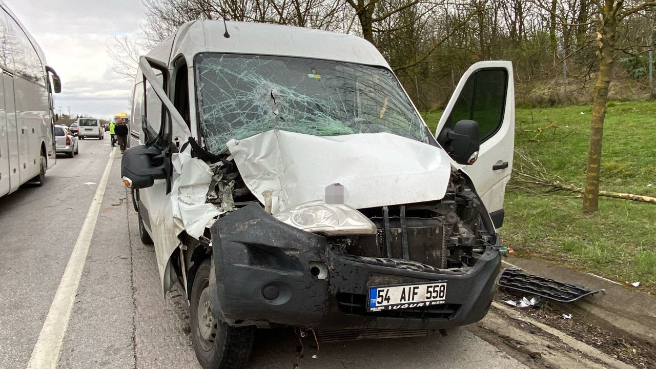 Kocaeli'de Panelvan Kamyonete Çarptı: 2 Sürücü Yaralandı - Sayfa 6