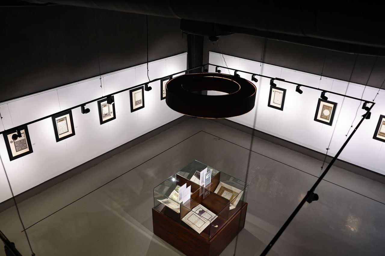 İstanbul Mushafı Sergisi Sakaryalı Sanatseverlerle Buluştu: 15 Asırlık İslam Sanatına Yolculuk! - Sayfa 6