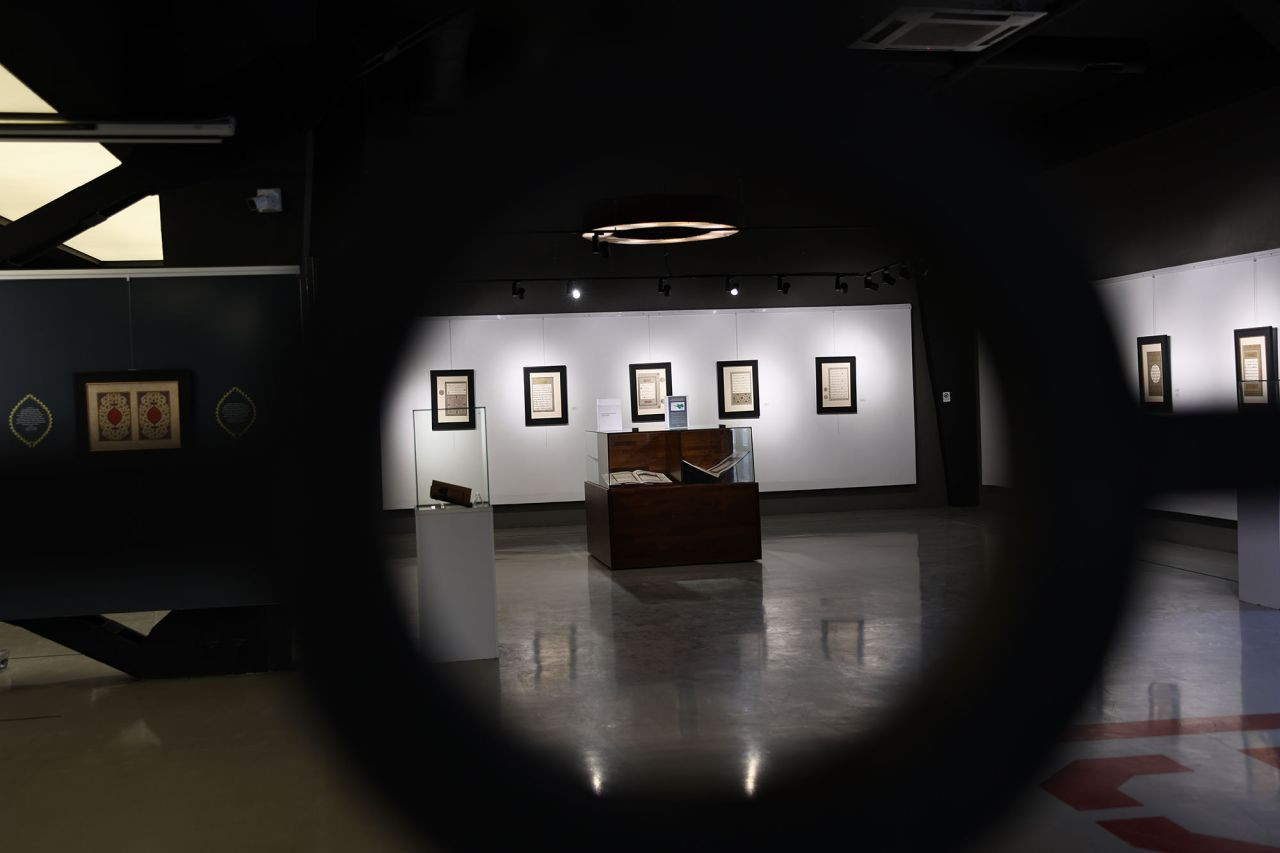 İstanbul Mushafı Sergisi Sakaryalı Sanatseverlerle Buluştu: 15 Asırlık İslam Sanatına Yolculuk! - Sayfa 1