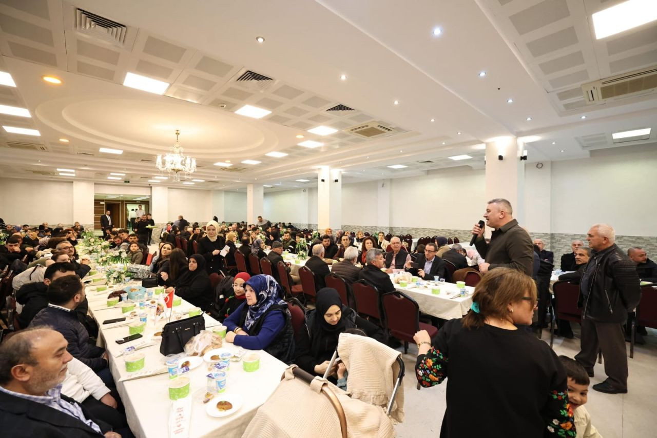 Başkan Osman Çelik’ten Samsunlular Derneği’ne İftar Ziyareti - Sayfa 3