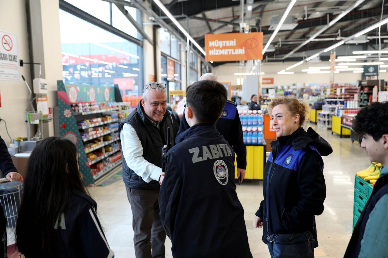 Sakarya’da Çocuk Zabıtalar Denetime Çıktı: Marketlerde Tek Tek Kontrol Ettiler - Sayfa 3