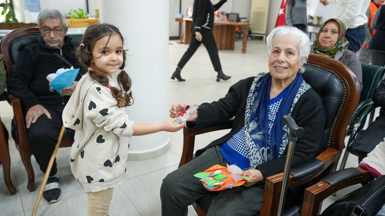 Tarsus’ta Yaşlılar Haftası’na Özel Nesiller Arası Buluşma - Sayfa 2