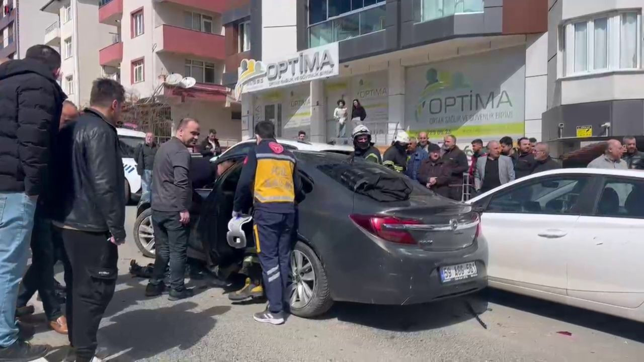 Tekirdağ'da Gözleri Kararan Sürücü 3 Araca Çarptı - Sayfa 4