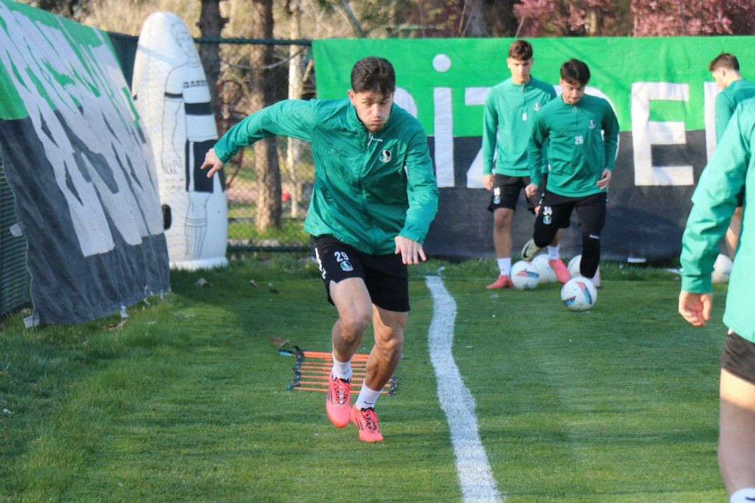 Sakaryaspor, Marmara Derbisine Hazırlanıyor! Kocaelispor Karşısında Kritik Maç! - Sayfa 3