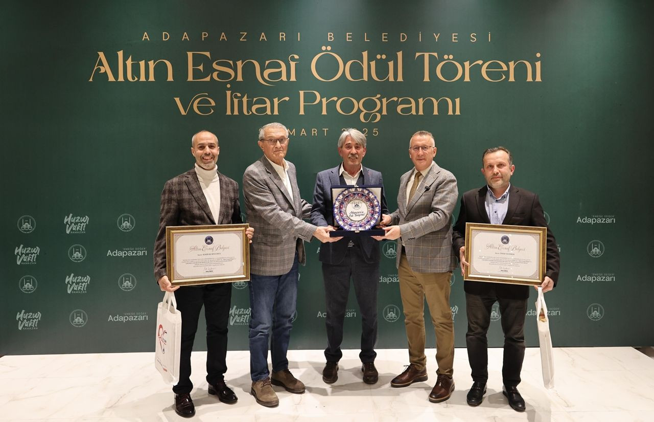 Başkan Işıksu’dan Altın Esnafa Ödül: ‘Esnaf Mutlu Olursa, Adapazarı Mutlu Olur’" - Sayfa 7