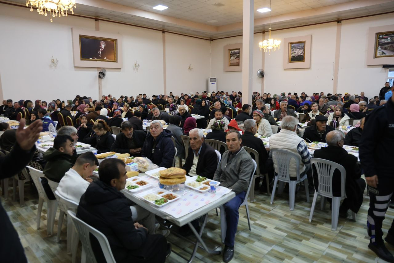 Feke’de 2 Bin Kişi Ramazan İftarında Bir Araya Geldi - Sayfa 7