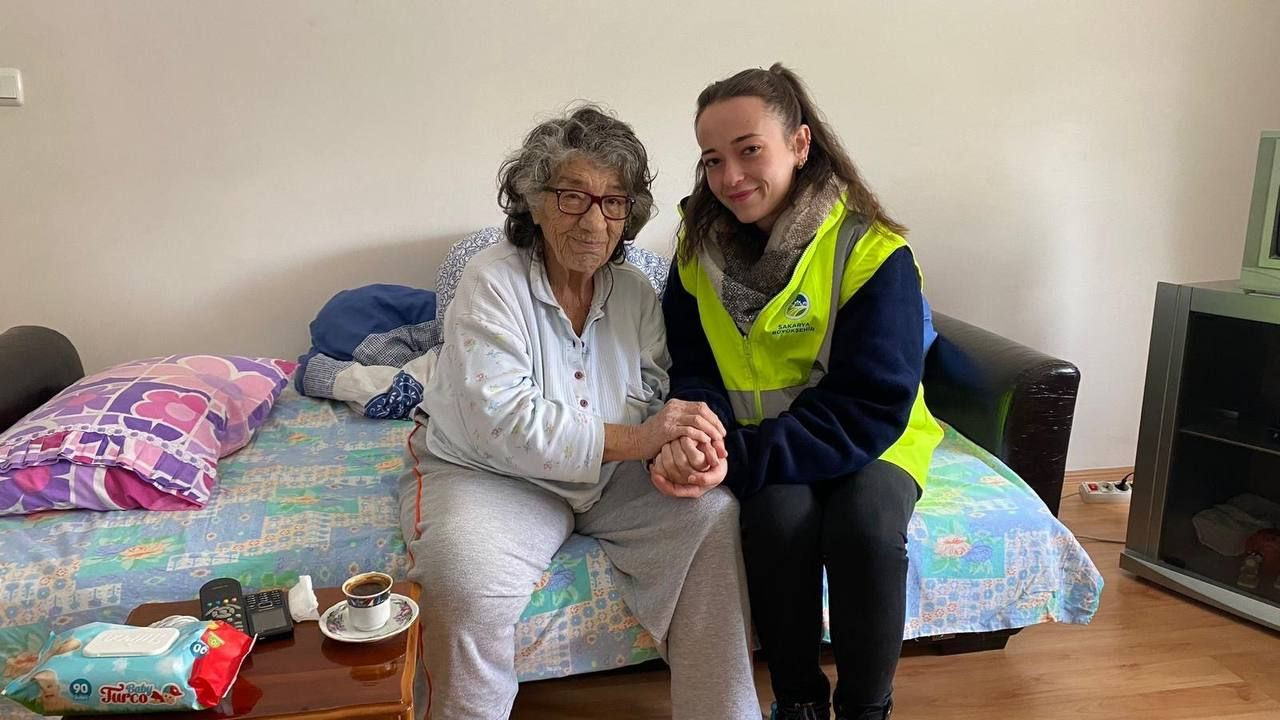 Sakarya’da YADEM Ekipleri, Yaşlılara Moral Ve Sağlık Desteği Sunuyor - Sayfa 4