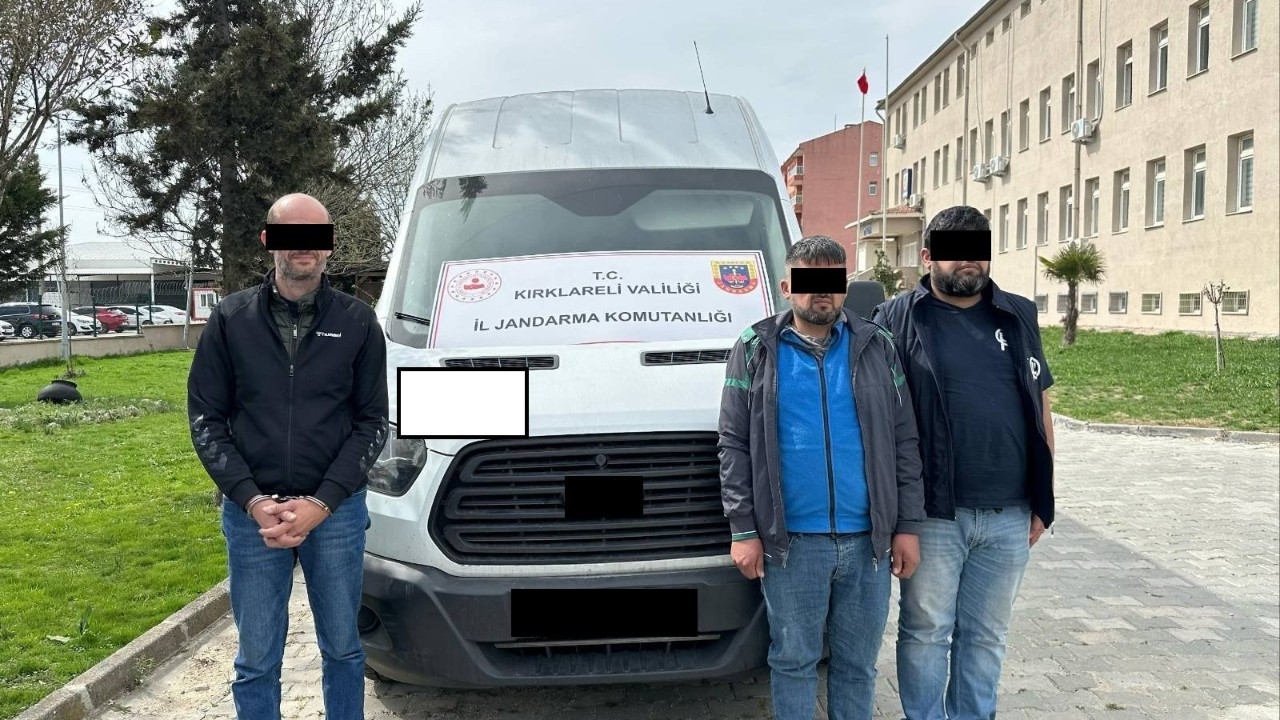 Kırklareli'nde 44 Kaçak Göçmen Yakalandı, 4 Organizatör Tutuklandı