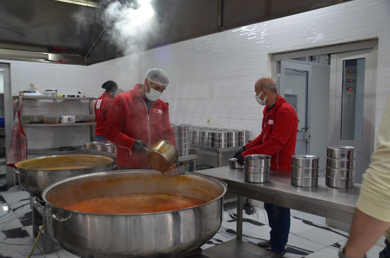 Muş’ta Ramazan Boyunca 72 Bin Kişiye Kızılay’dan Sıcak Yemek Ulaştırıldı - Sayfa 3