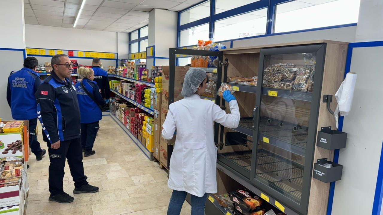 BİM’de Küflü Ekmek Skandalı: Zabıta Ekipleri Harekete Geçti