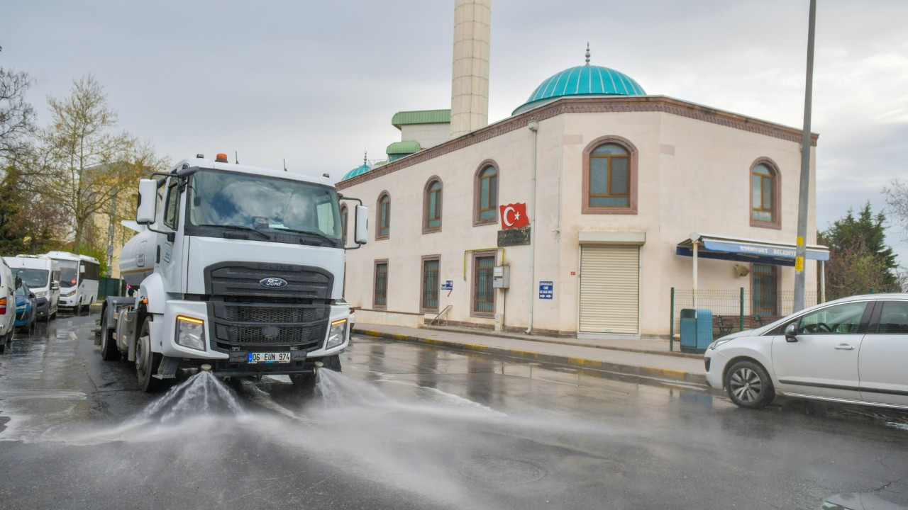 Esenyurt’ta Bayram Temizliği Tamamlandı: Sokaklar Pırıl Pırıl