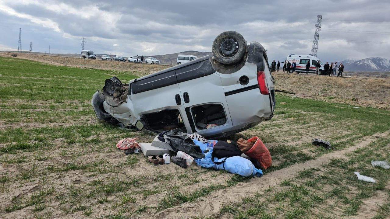 Adilcevaz'da Takla Atan Araçta Aynı Aileden 5 Kişi Yaralandı - Sayfa 4
