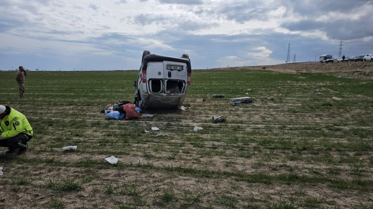 Adilcevaz'da Takla Atan Araçta Aynı Aileden 5 Kişi Yaralandı - Sayfa 2