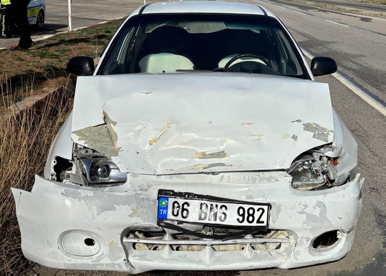 Kırıkkale-Çorum Yolunda Feci Kaza: Aynı Aileden 3 Kişi Yaralandı - Sayfa 1