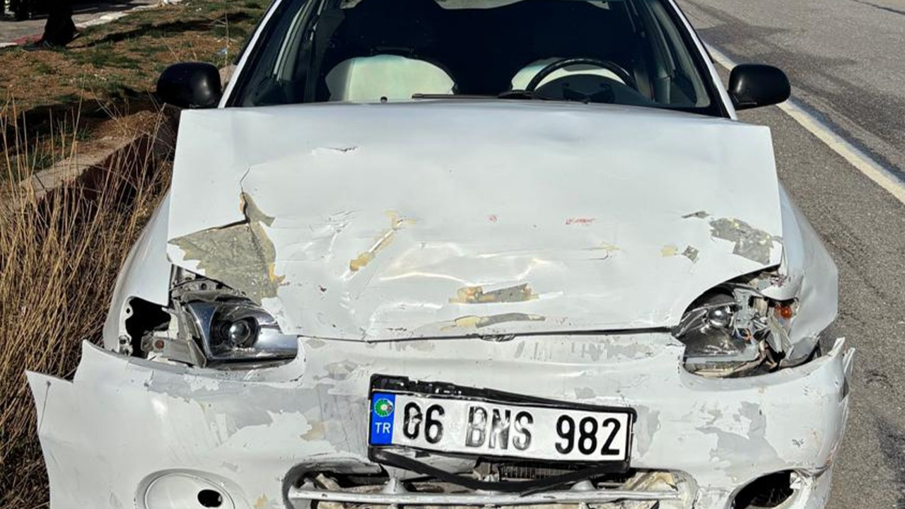 Kırıkkale-Çorum Yolunda Feci Kaza: Aynı Aileden 3 Kişi Yaralandı