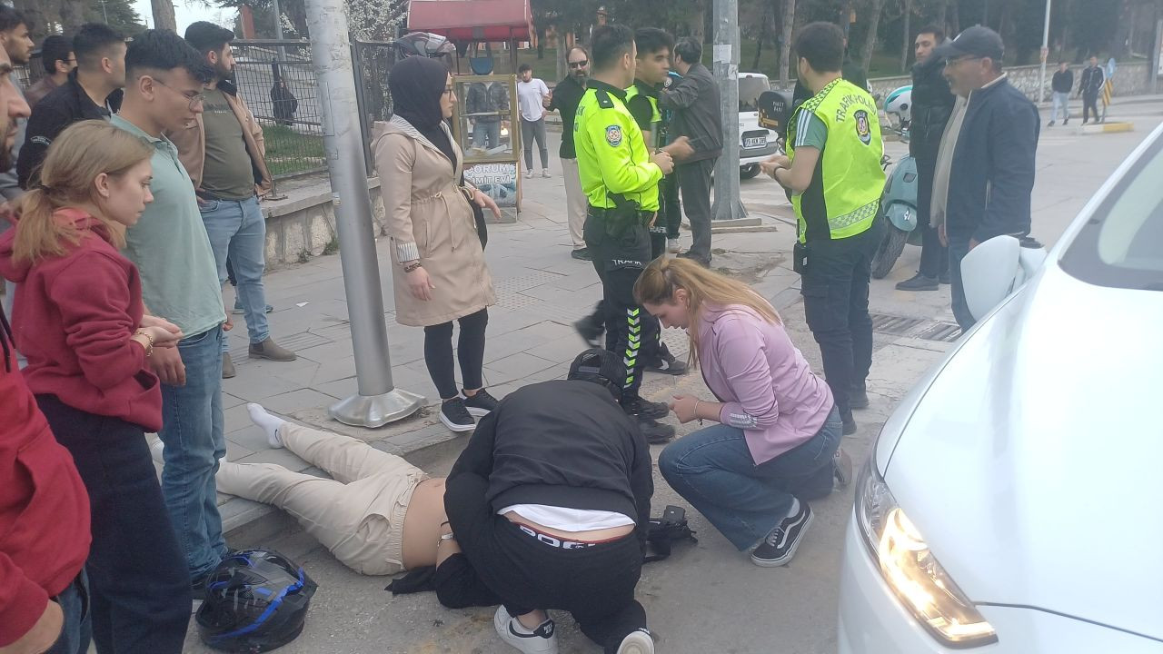 Çorum’da Otomobil İle Motosiklet Çarpıştı: 20 Yaşındaki Sürücü Yaralandı - Sayfa 2
