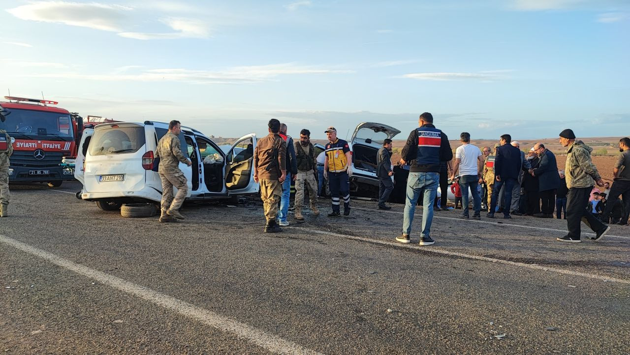 Diyarbakır'da Taziye Dönüşü Zincirleme Kaza: 3 Ölü, 4 Yaralı - Sayfa 3