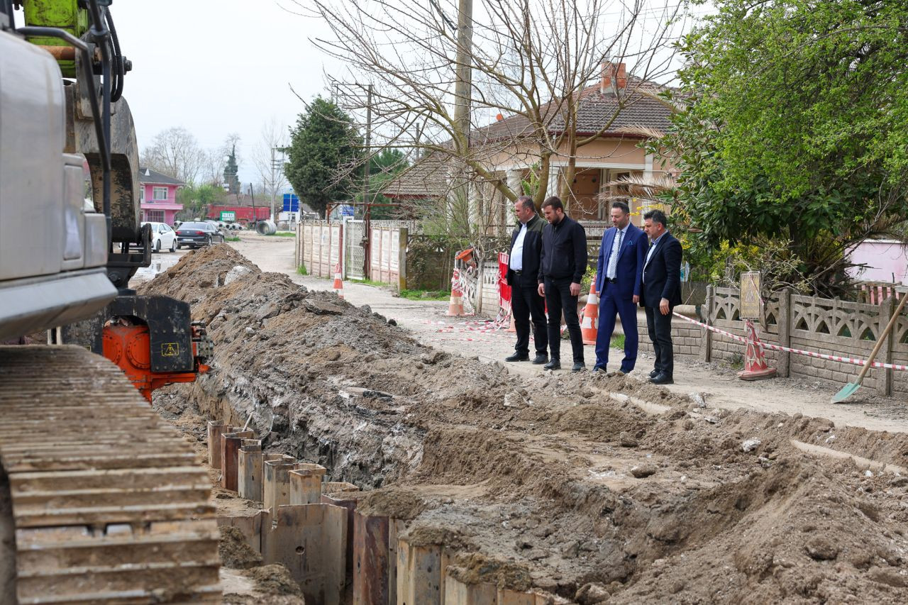 Söğütlü'de Altyapı Devrimi: 25 Kilometrelik Büyük Proje Hızla İlerliyor! - Sayfa 4