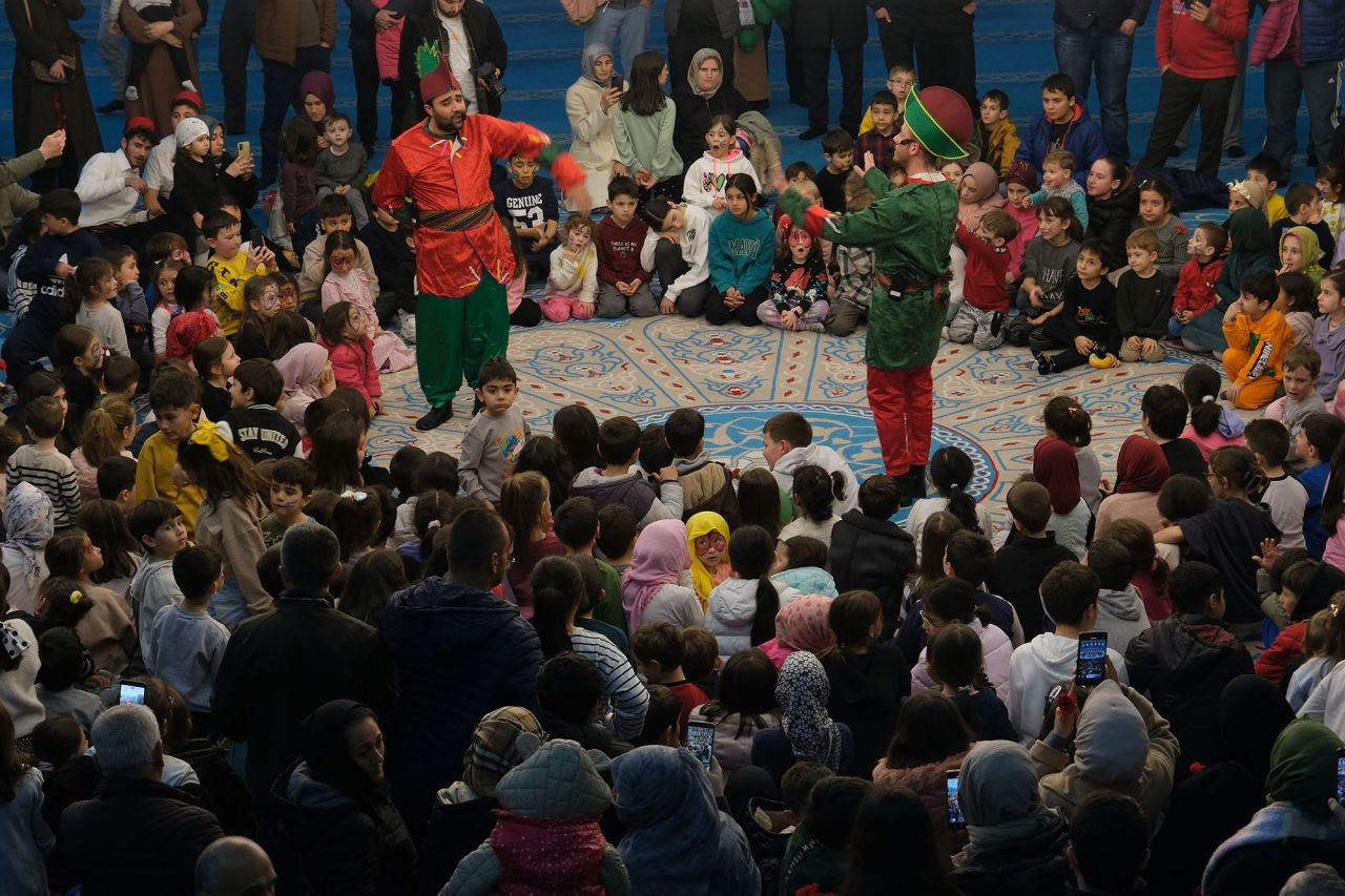 Büyükşehir Belediyesi'nden Ramazan Boyunca Çocuklara Mutlu Anlar: Etkinlikler Minik Kalpleri Coşturdu! - Sayfa 6
