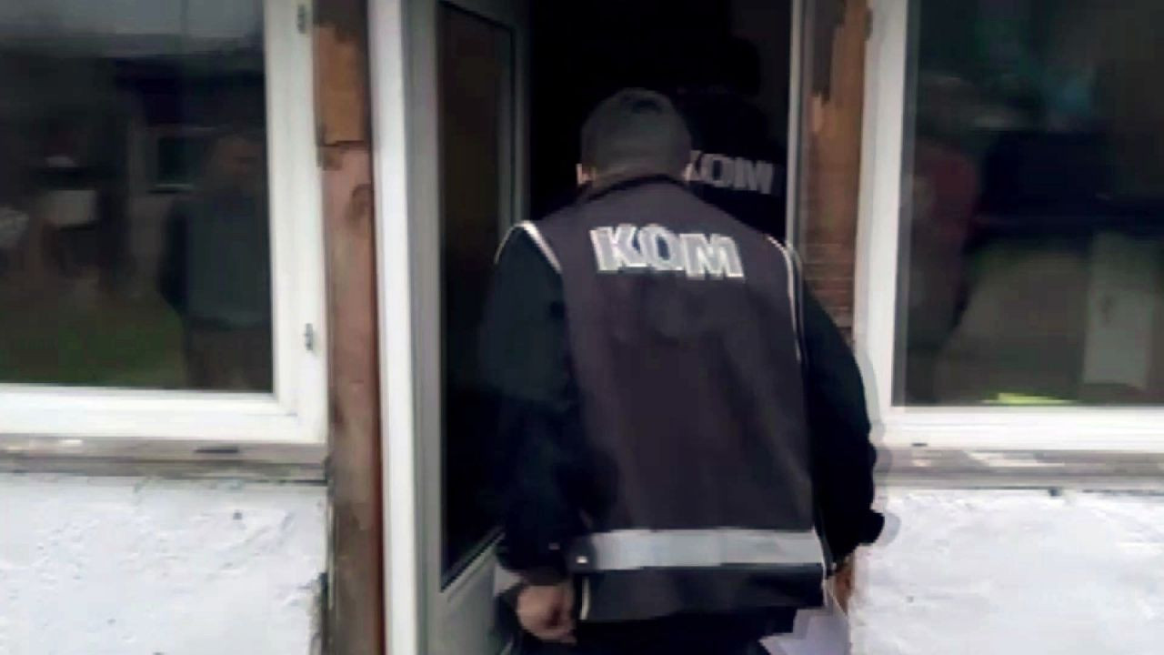 Sakarya Merkezli Usulsüz Rapor Operasyonu: 60 Gözaltı, 3 Tutuklama - Sayfa 1